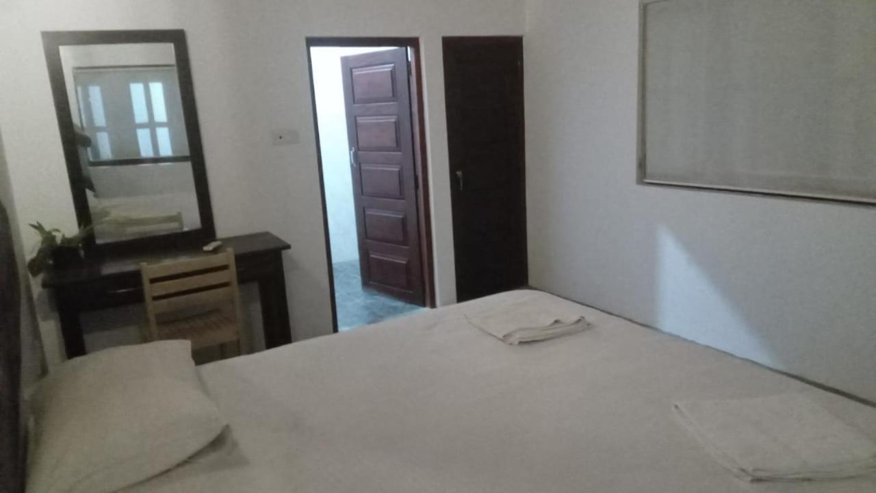 Arugambay Podbay Hotel Vịnh Arugam Ngoại thất bức ảnh