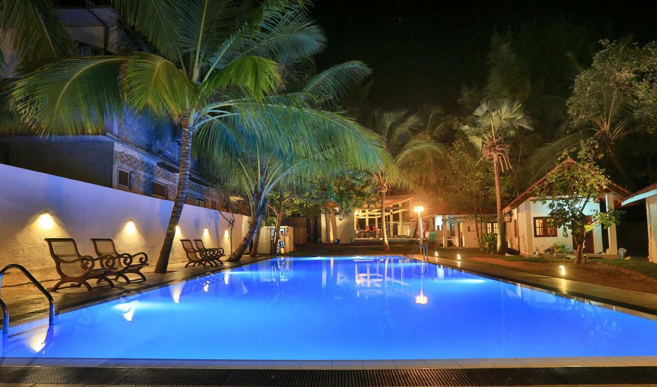Arugambay Podbay Hotel Vịnh Arugam Ngoại thất bức ảnh